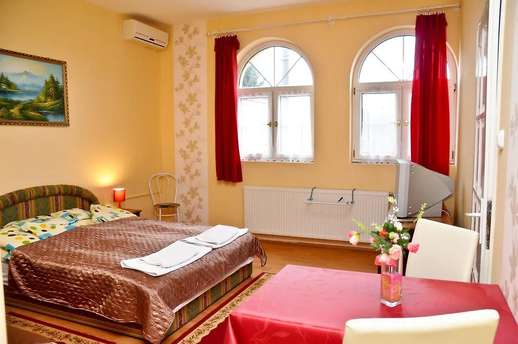 Kastely Panzio Ii. Guest House Hajduszoboszlo