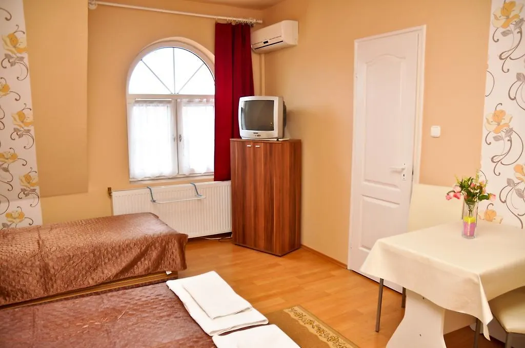 Kastely Panzio Ii. Guest House Hajduszoboszlo Hungary
