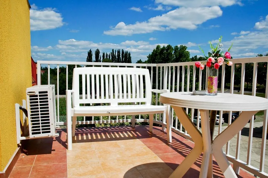 Kastely Panzio Ii. Guest House Hajduszoboszlo Hungary