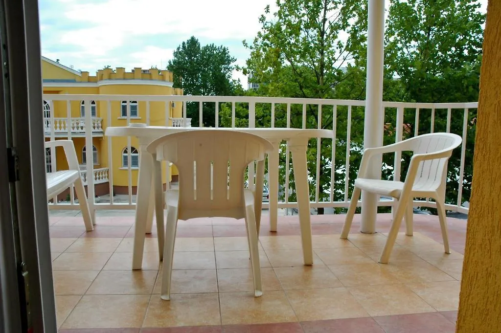 Kastely Panzio Ii. Guest House Hajduszoboszlo 0*,