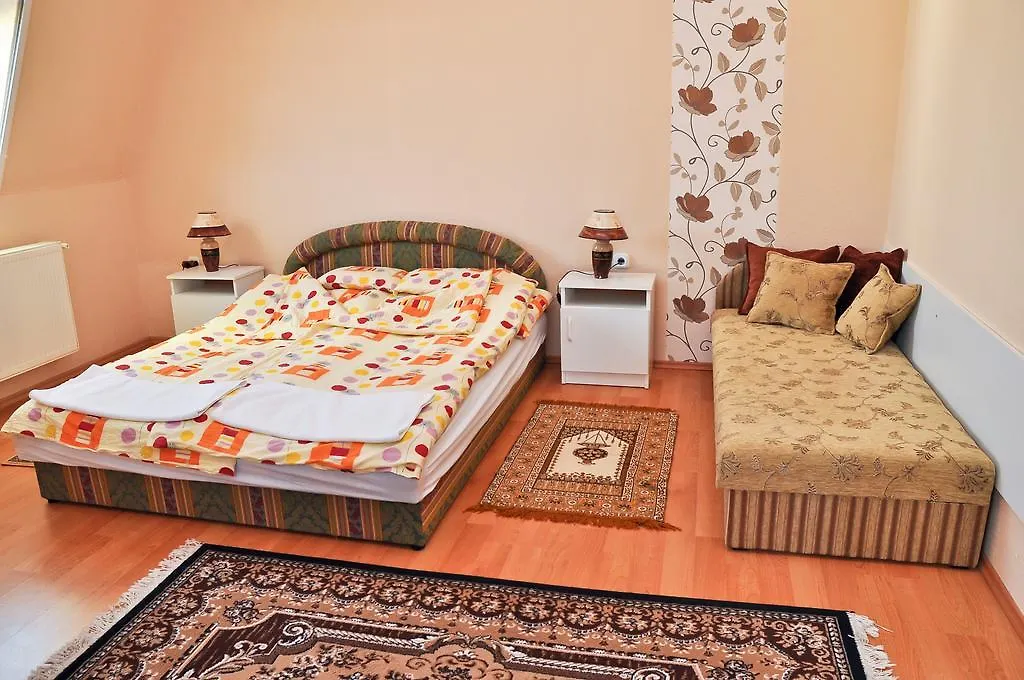 Kastely Panzio Ii. Guest House Hajduszoboszlo