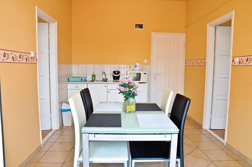 Kastely Panzio Ii. Guest House Hajduszoboszlo Hungary